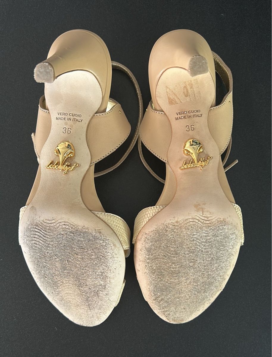 Scarpe da donna: Lele Pyp Sandaletten aus Leder – Usato da Zürich venduto da ann_smj8 3