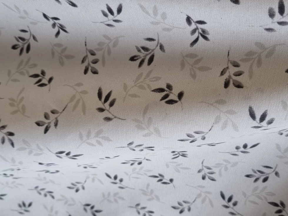 Stoffe: Stoff mit schönem Muster 160 x 220 cm – Neu und originalverpackt aus geroldswil von Gumball1 3