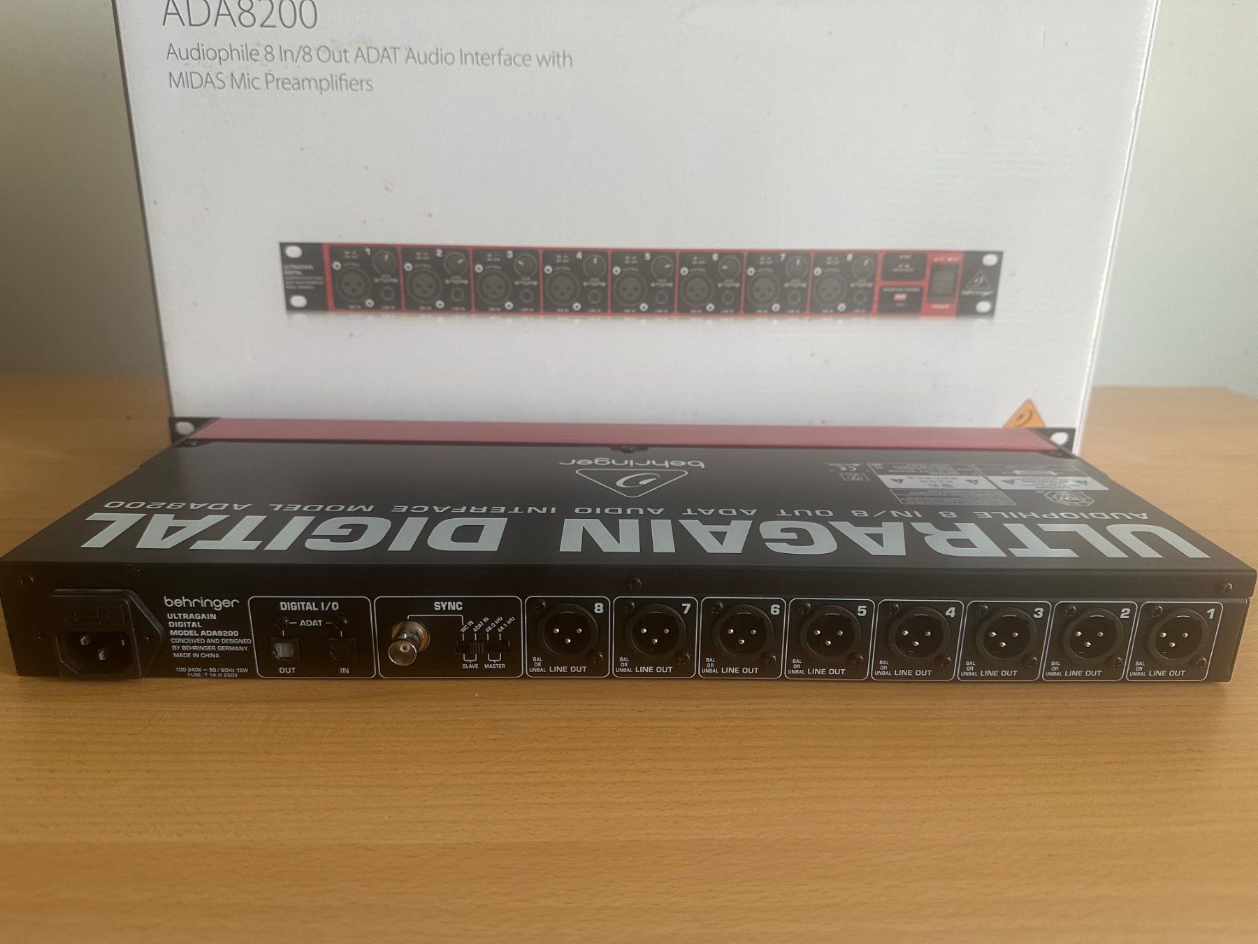 Behringer Convertitori: Behringer ADA8200 Midas Preamp Interface – Usato da Bischofszell venduto da Limetree 1