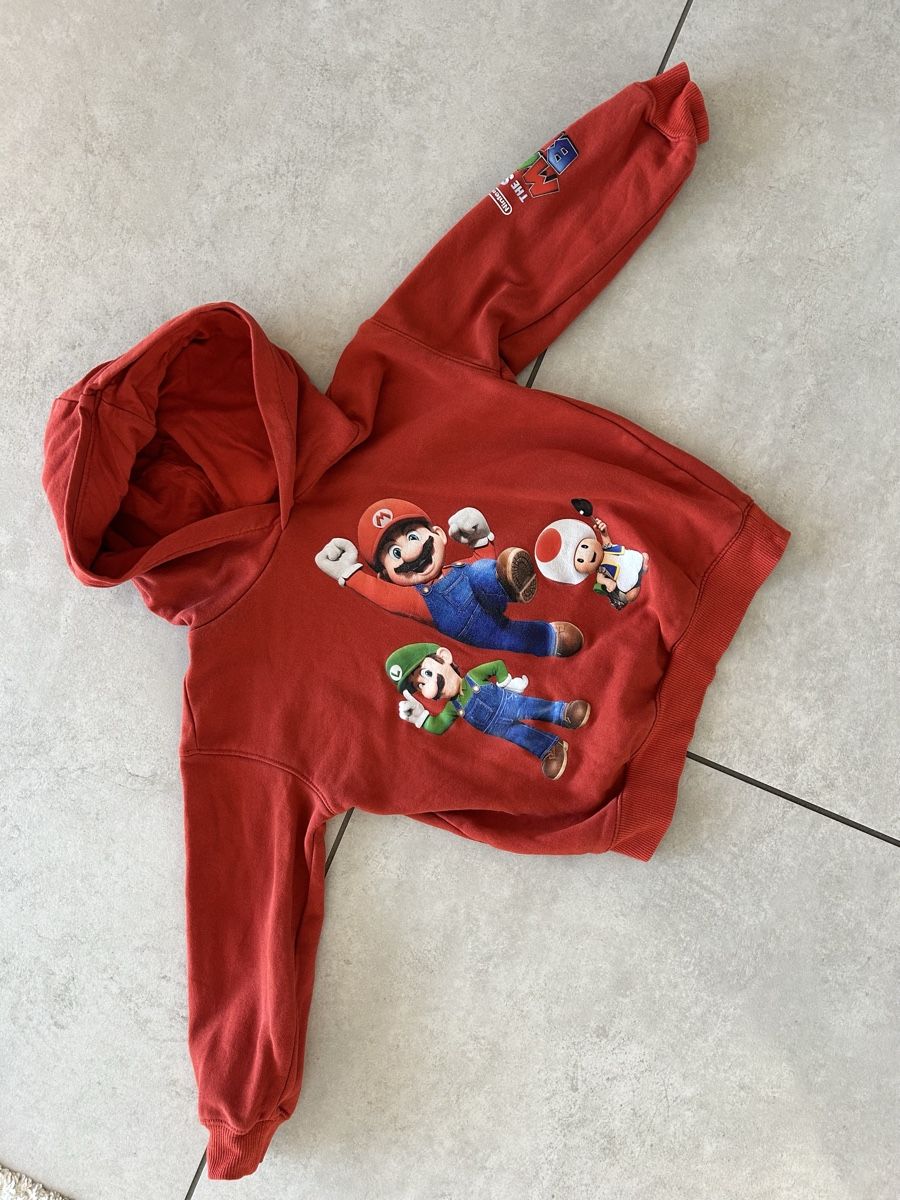 H&M Pullover & Sweatshirts: Kapuzzenpullover von H&M Grösse.110-116 in Top Zustand – Gebraucht aus Lengnau BE von M.Laib