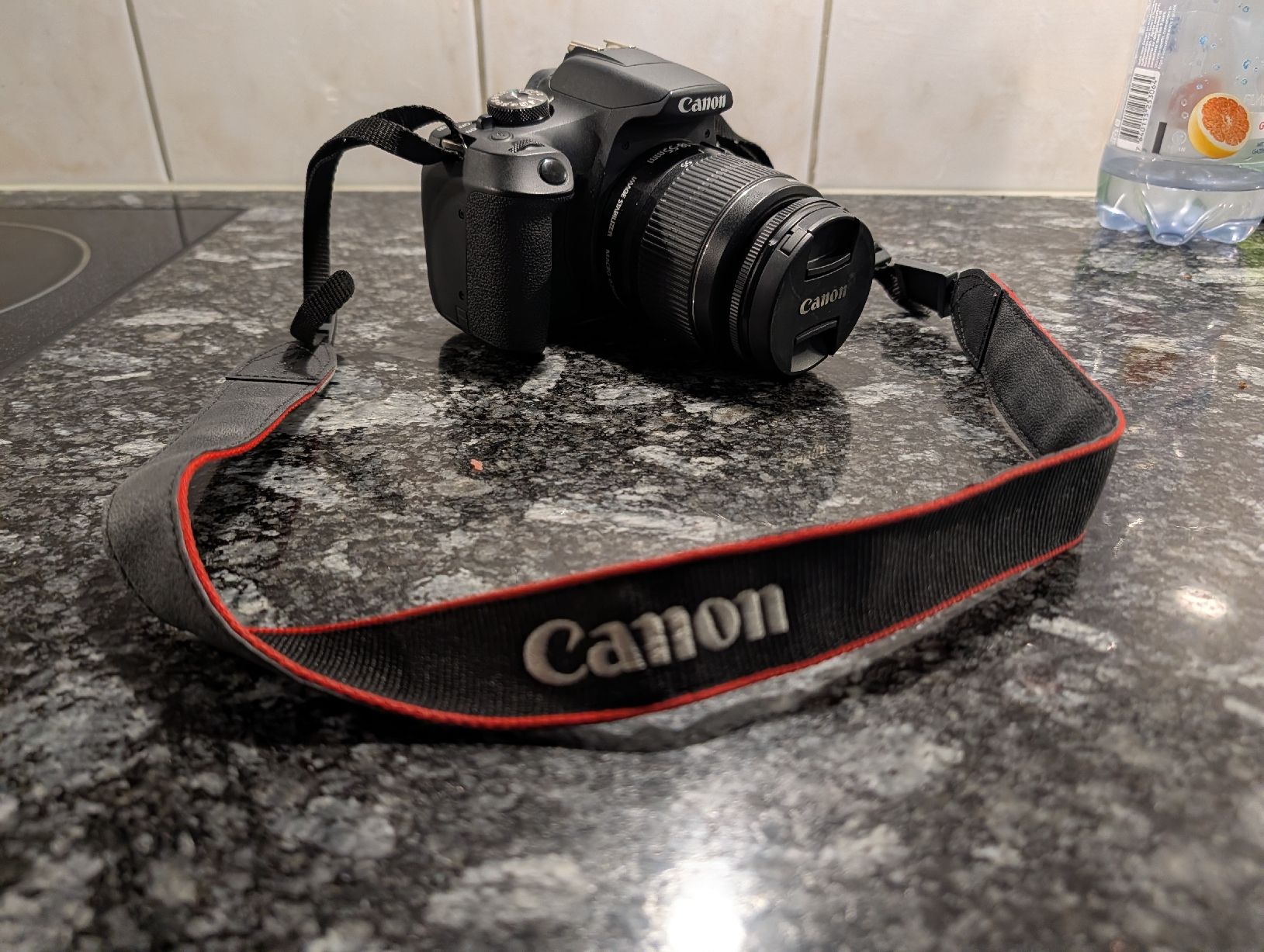 Canon Kamera: Canon EOS 2000D Spiegelreflexkamera - Top Zustand! – Gebraucht aus Mühleberg von Rambodisli94