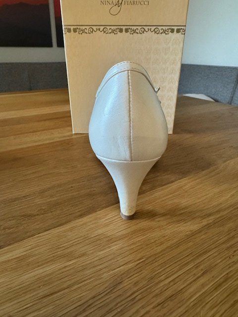 Scarpe da donna: Brautschuhe und passende Tasche – Usato da Däniken SO venduto da Trotro49 3