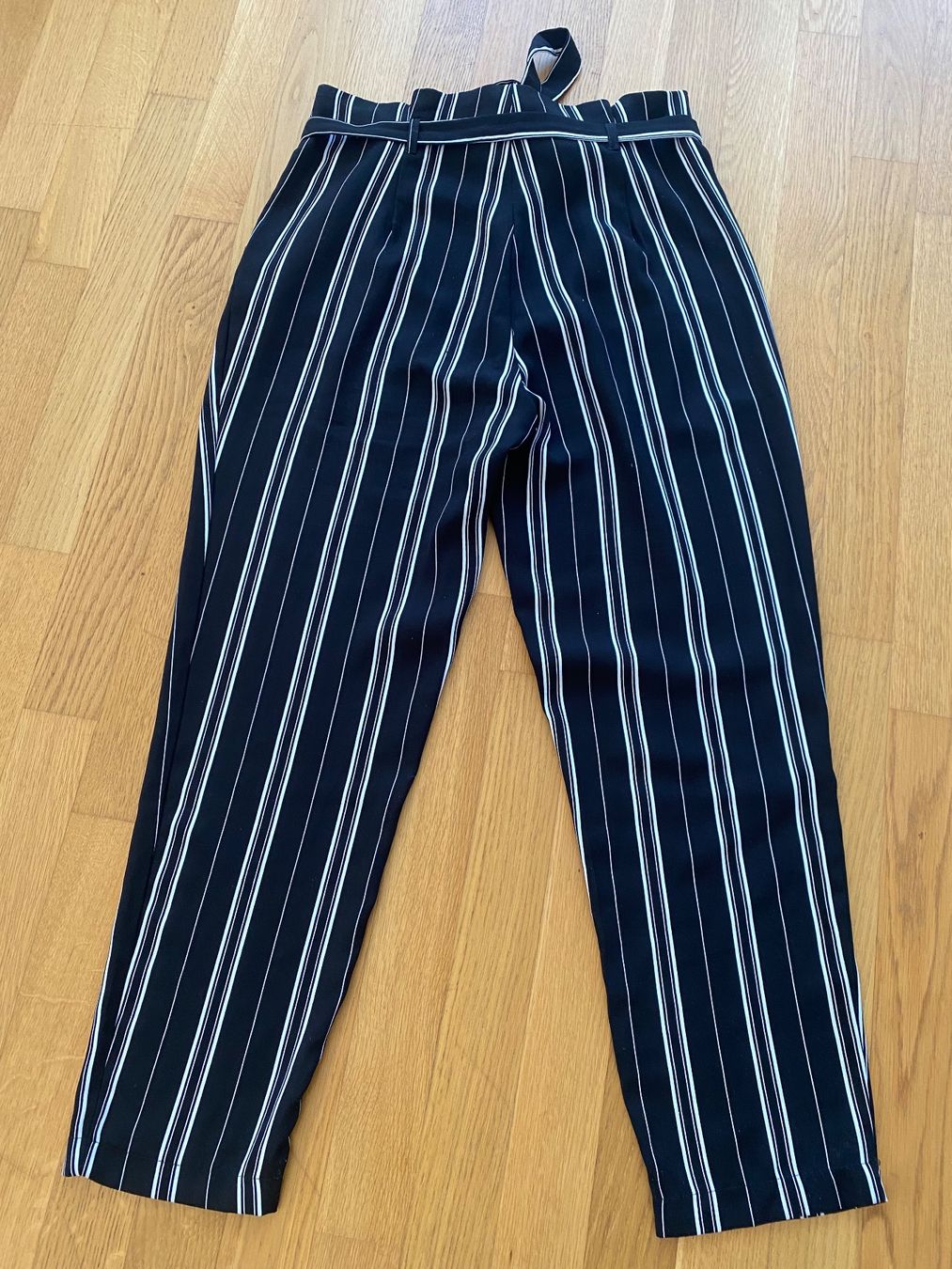 Pantaloni: Stoffhose gestreift Damen – Usato da Riedholz venduto da emm_22qn 2