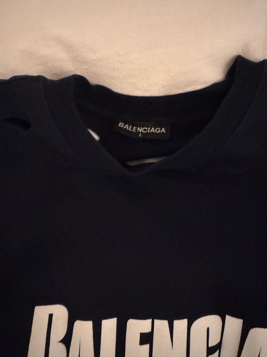 Balenciaga T-shirt: Balenciaga, neu gr L – Nuovo (secondo la descrizione) da rorschach venduto da Mona1609 5