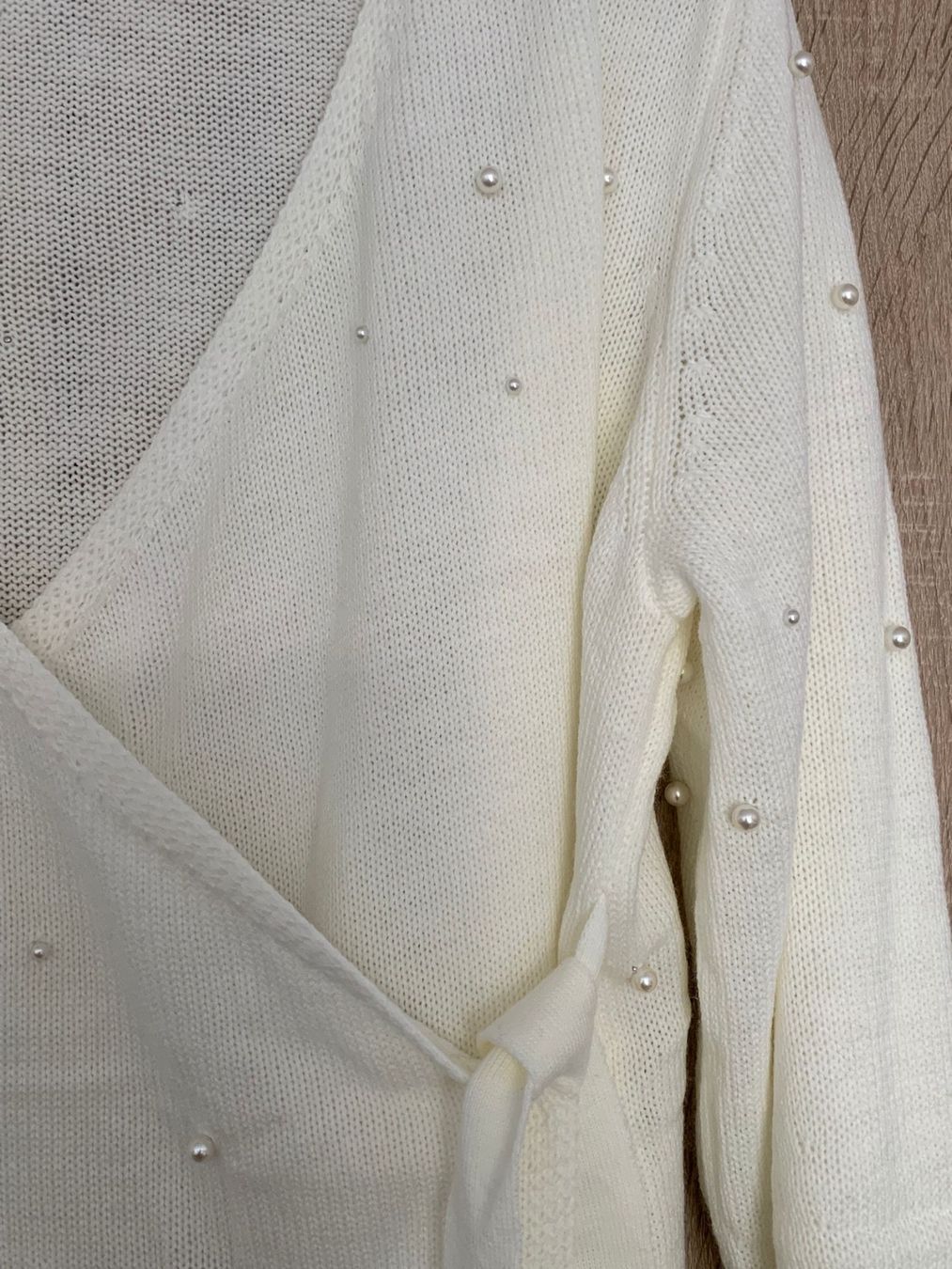 Pullover & Sweatshirts: Wickeljacke Strick Offwhite Neu mit Perlen Gr. 44 – Gebraucht aus Nussbaumen AG von brigitebardot