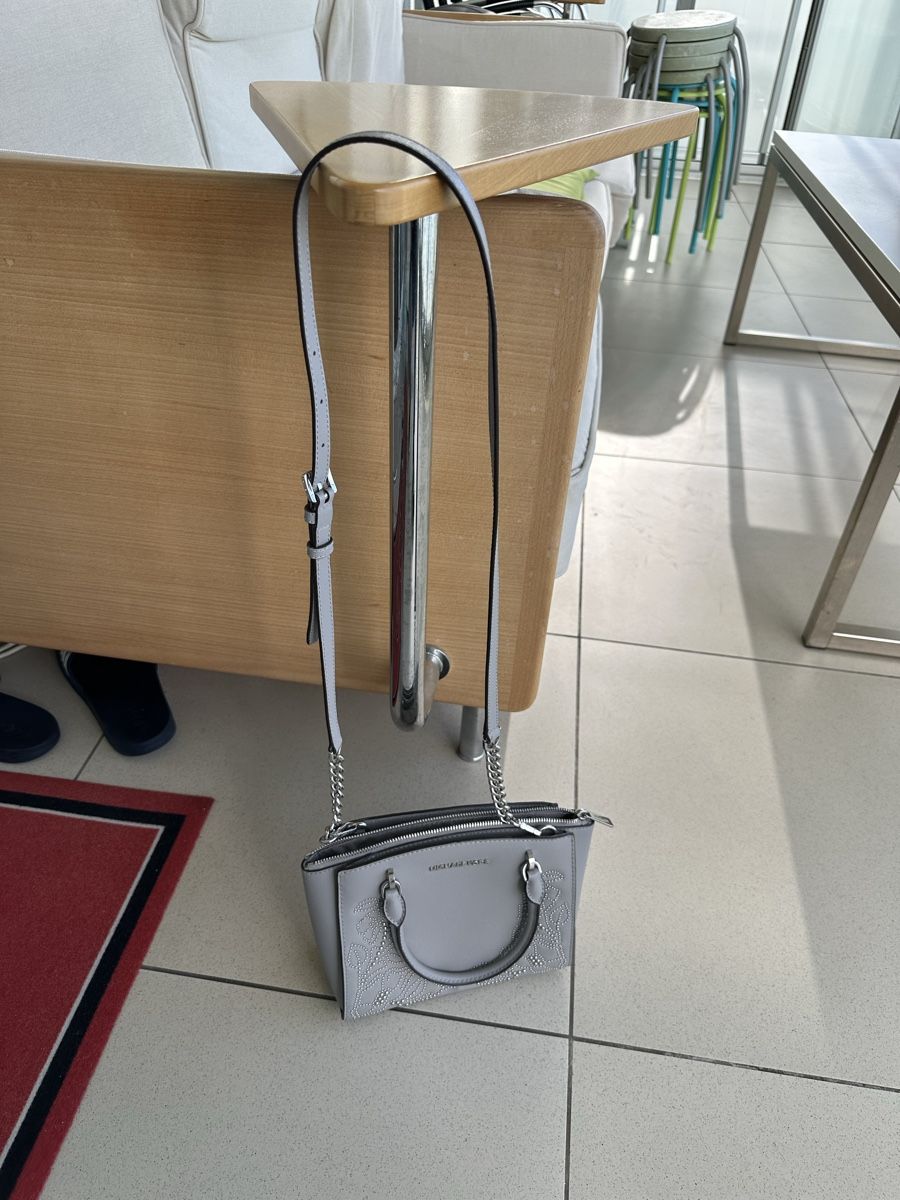 Michael Kors Borse da donna: Elegante Michael Kors Tasche, hellgrau! – Usato da Oftringen venduto da Geier1969 1