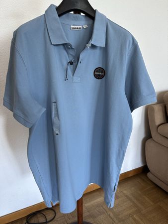 Polo Napapijri azzurra, taglia XL, come nuova! Affare.