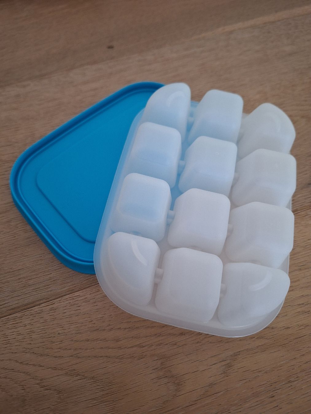 Tupperware Contenitori & Simili: TUPPERWARE NEU – Nuovo (secondo la descrizione) da Hasle LU venduto da Corsi12 3