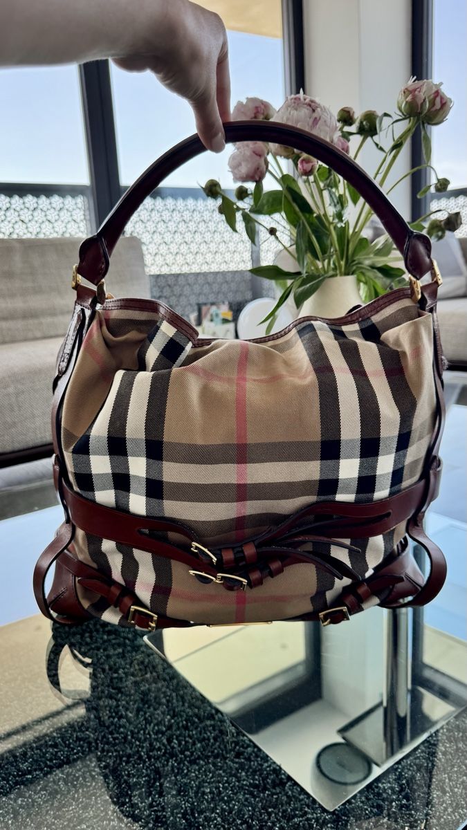 Burberry Borse da donna: Burberry Check Hobo Bag – Usato da Dübendorf venduto da Pink.Blue 8