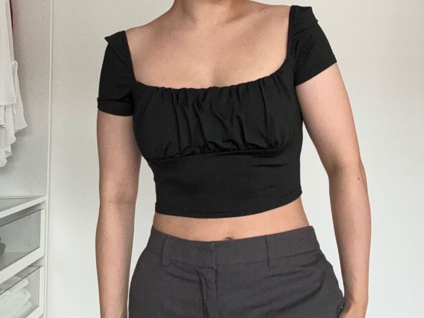 Tops: Schwarzes Crop Top - Grösse S – Gebraucht aus Neerach von irasan