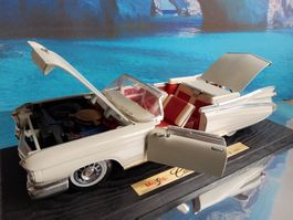 Cadillac Eldorado Biarritz 1959 1/18 Maisto