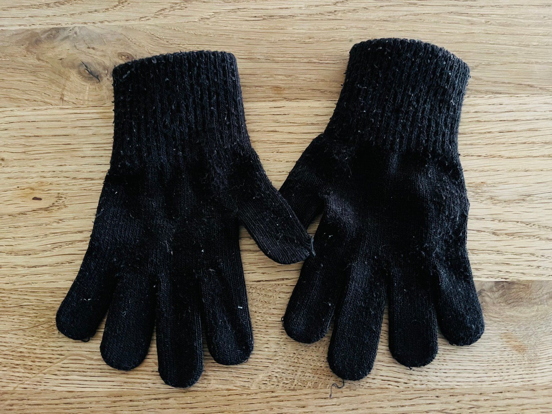 H&M Guanti: Feinstrickhandschuhe Grösse 110/128 – Usato da Konolfingen venduto da takkie