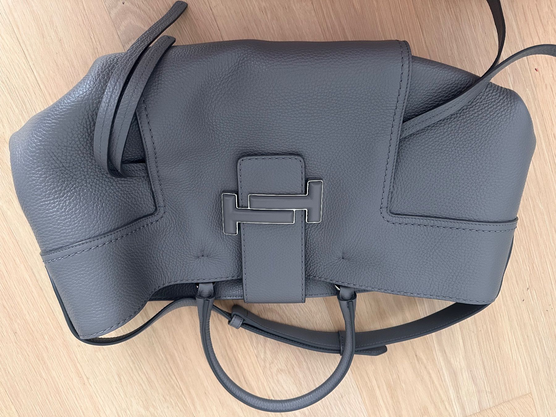 Tod'S Sacs femmes: Originale Tod's Ledertasche/Schopper – Neuf (Voir description) à Dübendorf par eld_5pbv