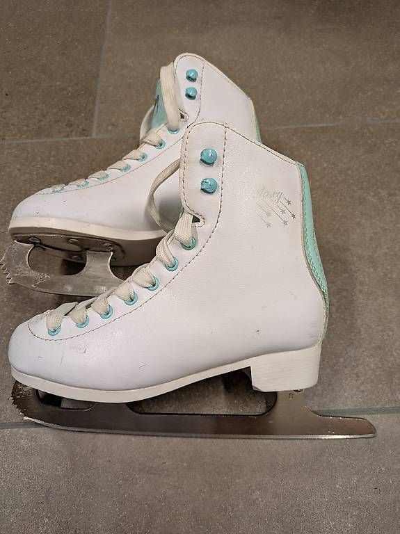 Pattini da ghiaccio: Schlittschuhe Grösse 32 – Usato da Basel venduto da GYBB 2