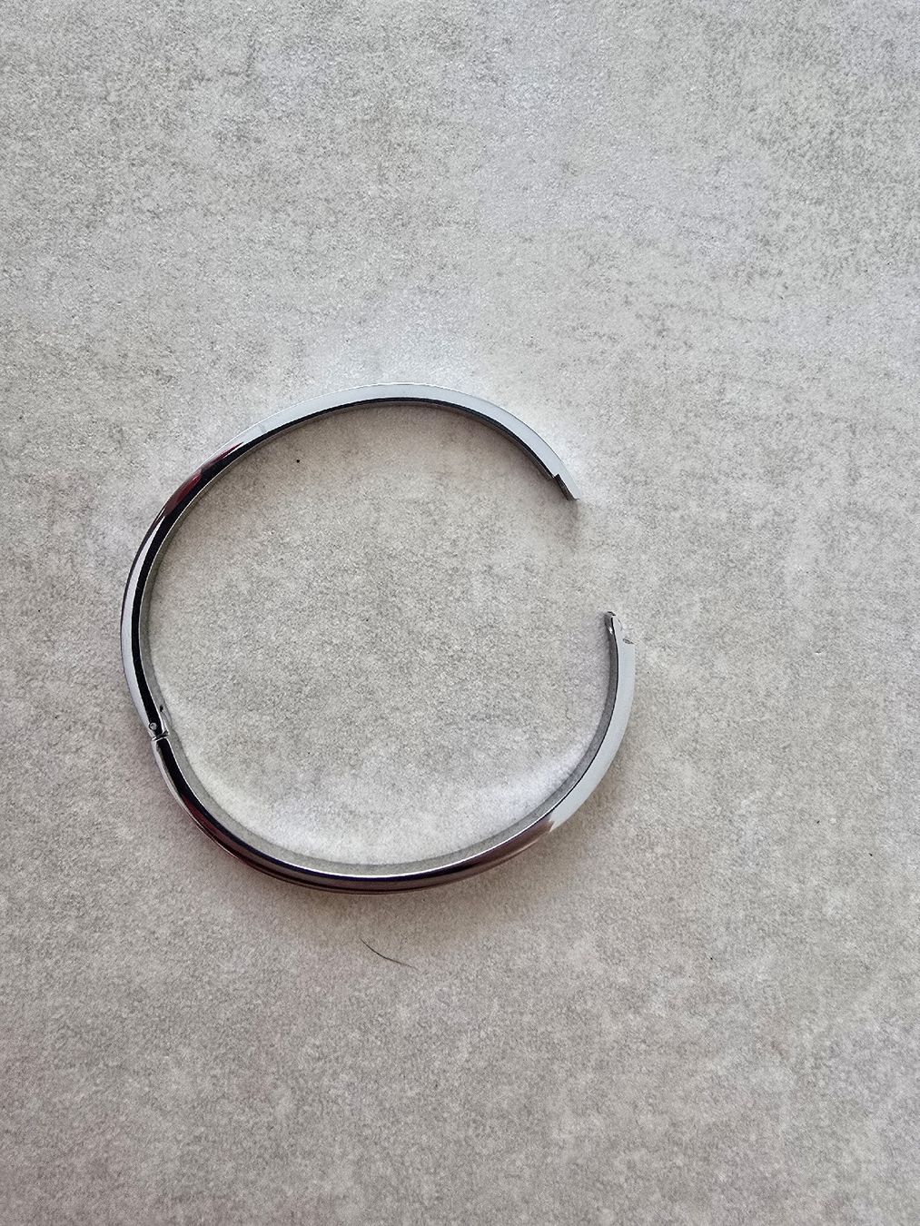 Bracelets: Edelstahl Armreif – Neuf avec emballage d'origine à Rickenbach b. Wil par Kth_v8 3