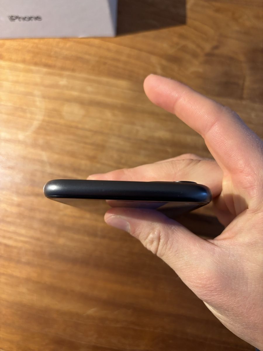 Apple Handys / Smartphones: Apple iPhone 11 128GB Schwarz - Akku 86% – Gebraucht aus Zürich von leo_6qmw 7