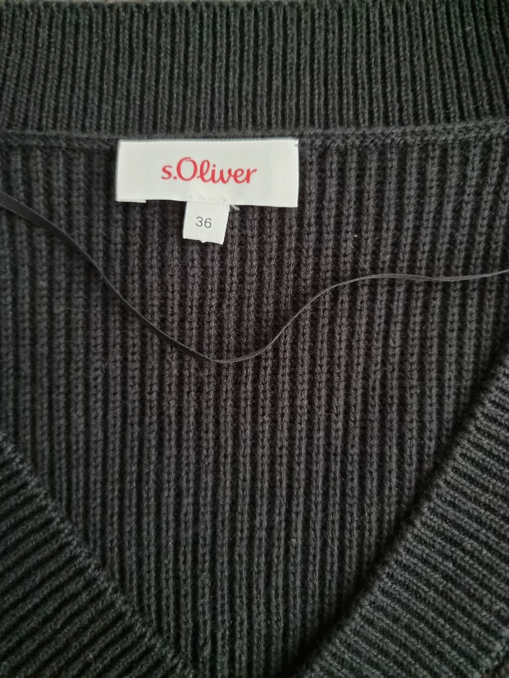 S.Oliver Pullover & Sweatshirts: Pullunder s.Oliver, schwarz, Grösse 36 – Gebraucht aus Uttwil von frosch2711 2