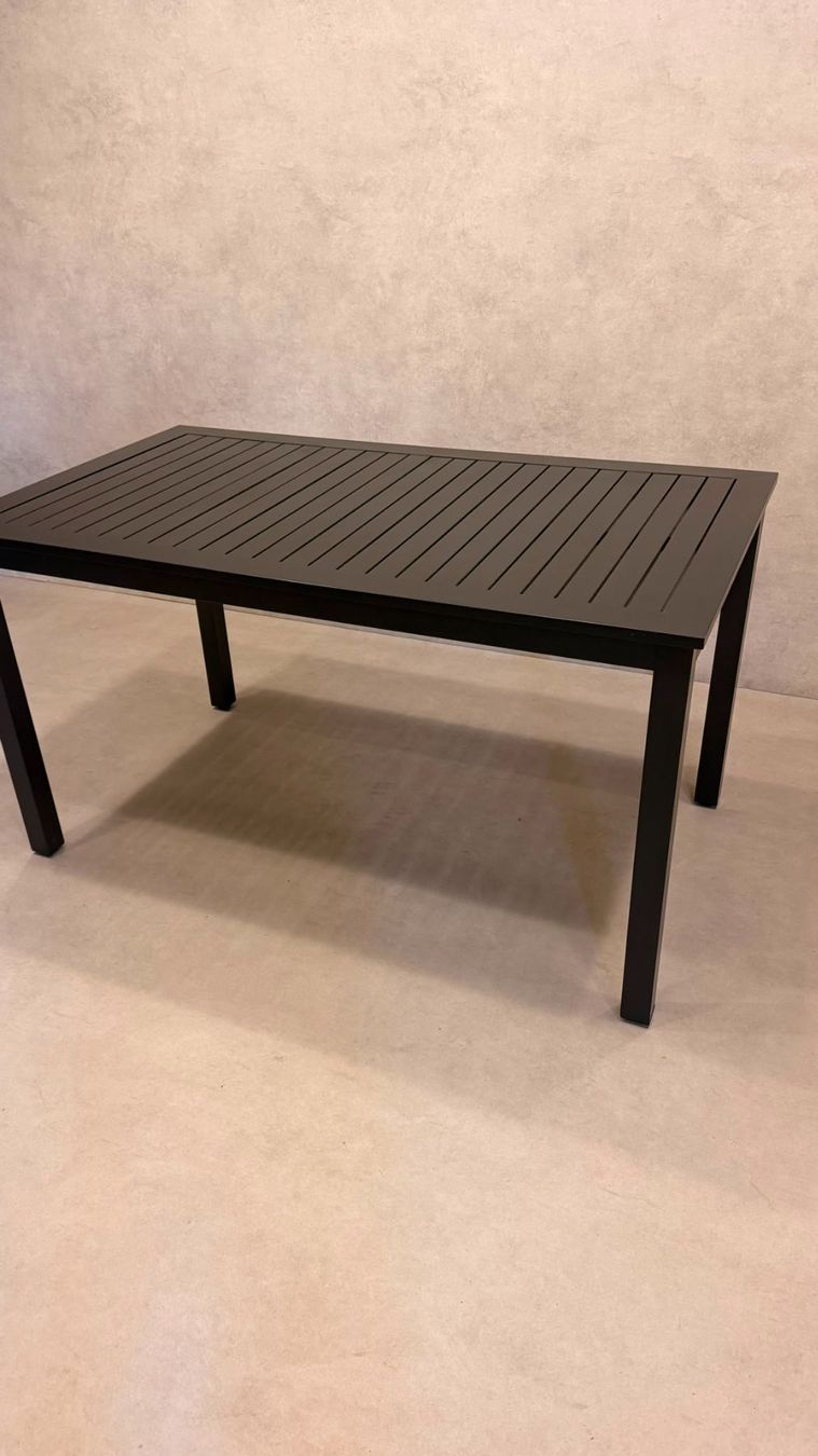 Tavoli: Moderner Aluminium Gartentisch Anthrazit Lattenoptik – Usato da Rickenbach ZH venduto da Der-Insider 5