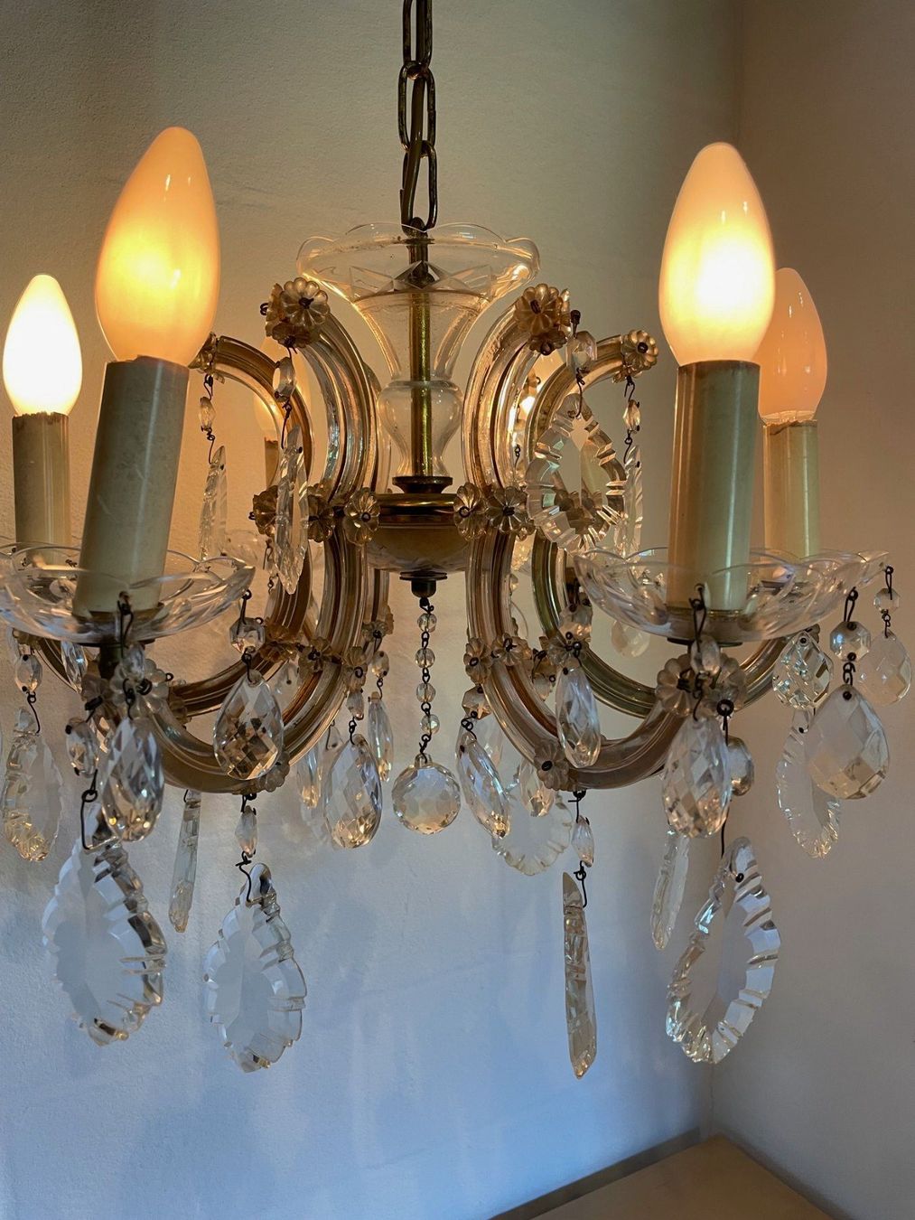 Lampadari & plafoniere: Kronleuchter mit Kristallglas – Usato da Bäretswil venduto da Tza12 1