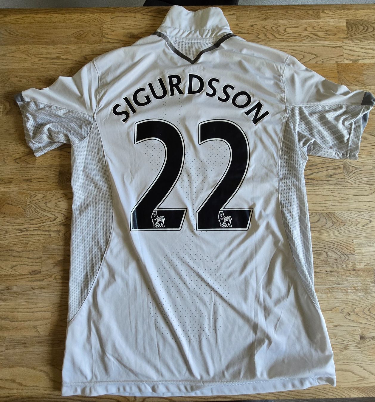 Under Armour Canottiere & Pantaloni: Tottenham | Sigurdsson | 2012/13 – Usato da Zollbrück venduto da MiKron