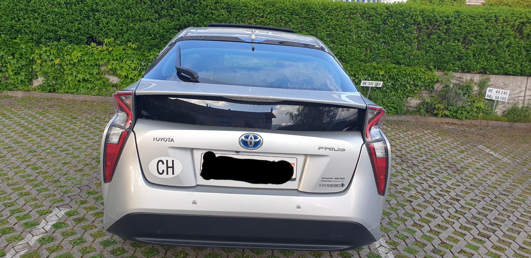Toyota Autos: Toyota Prius, Gen-4, – D'occasion à Thun par Alexanna 1