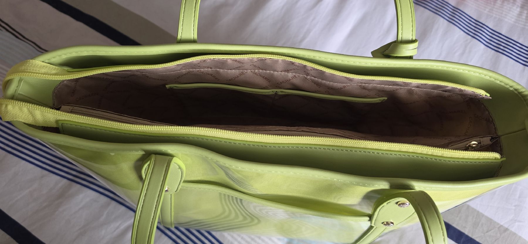 Borse da donna: Sac cabas CACHAREL vert clair 25 cm. × 44 cm. – Nuovo e nell'imballaggio originale da HENNIEZ venduto da mjm_vp6n 4