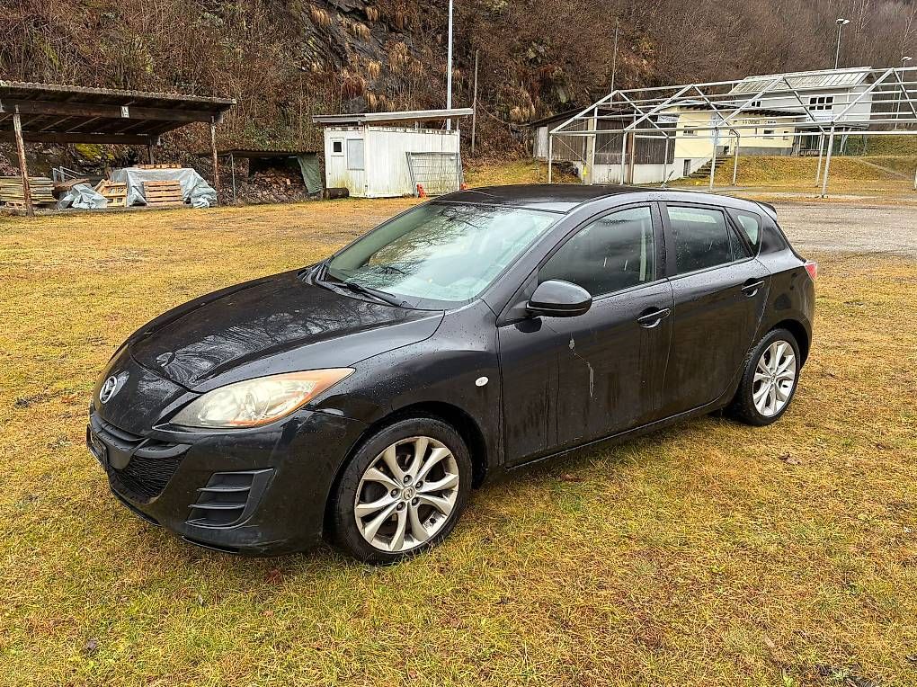 Mazda Automobili: MAZDA 3 1.6 HatchBack – Usato da Chironico venduto da mau_f5vv 1