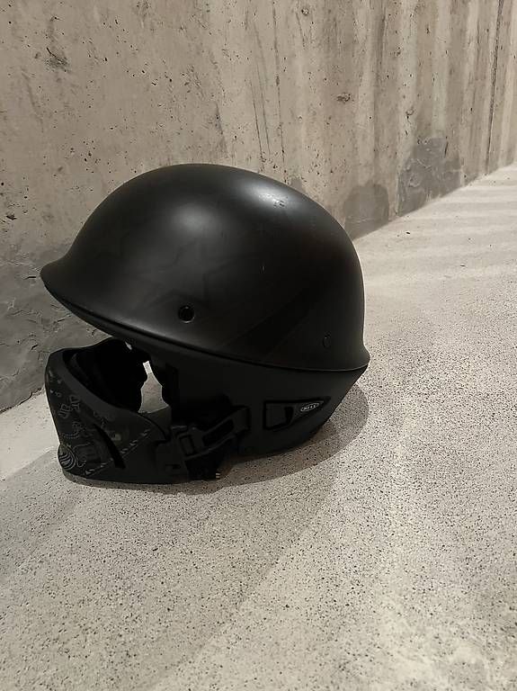 Caschi & visiere: Bell Rouge Helm – Usato da Zürich venduto da baj_7tbs 2