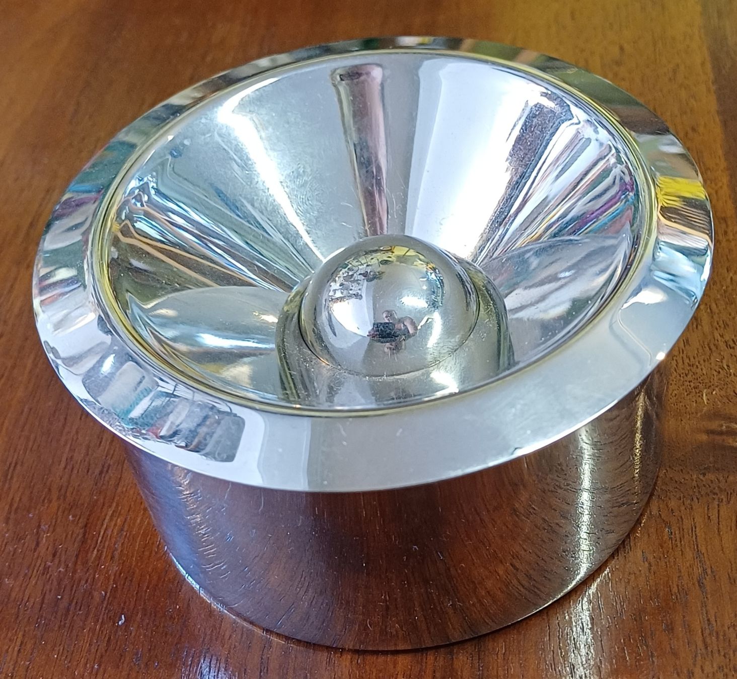 Alessi Portacenere: Alessi Aschenbecher – Usato da Merenschwand venduto da Brockinell 1