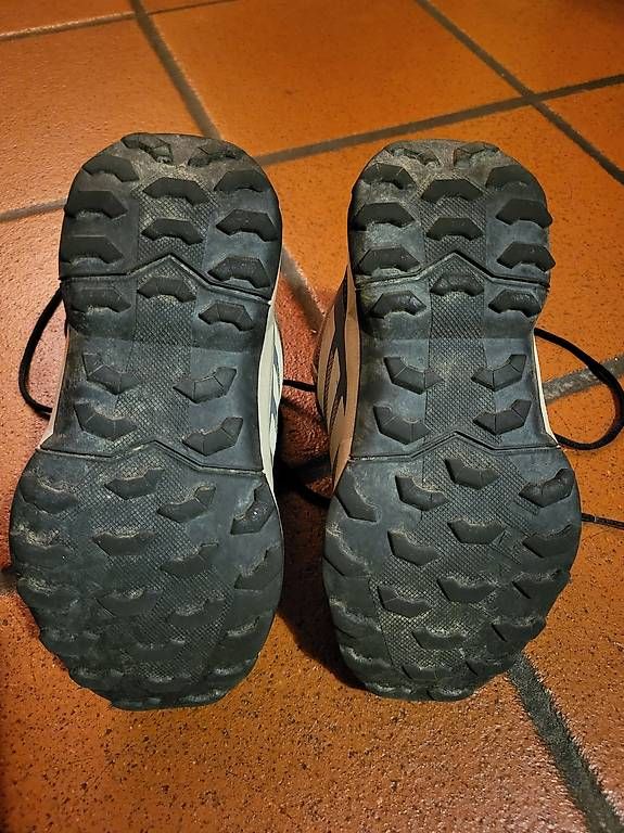 Scarpe per ragazzi: Adidas Terrex Wanderschuhe, Grösse 30, top Zustand – Usato da Thun venduto da t_h_cl6d 1