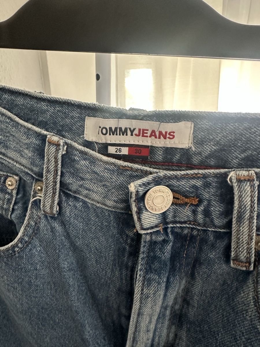 Tommy Hilfiger Jeans: Jeans bleu - Tommy Hilfiger - 26/30 – Nuovo (secondo la descrizione) da Lausanne venduto da ver_cyj8 2