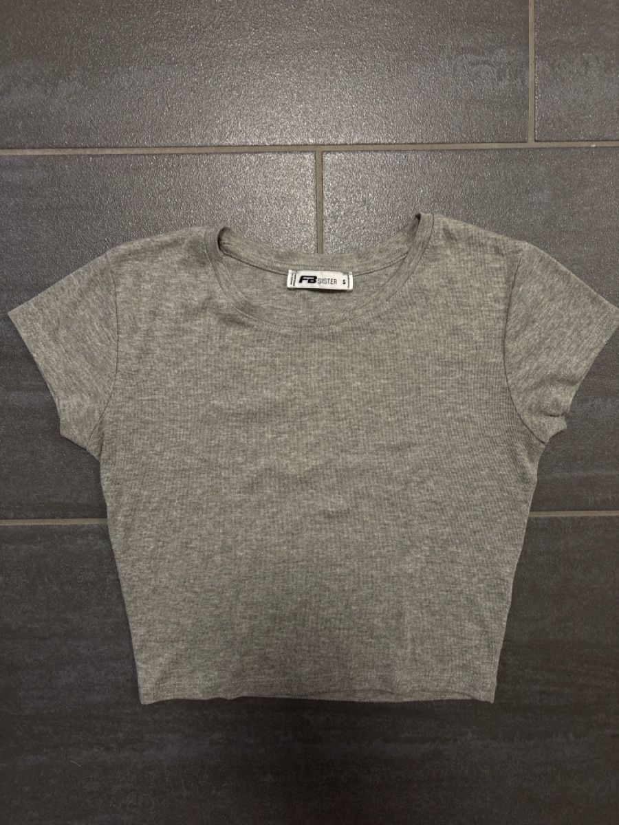 T-shirt: Graues T-Shirt S – Nuovo (secondo la descrizione) da Rümlang venduto da svent 1