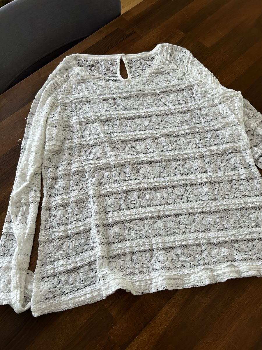 T-shirts: Edles Spitzen Shirt Gr. L  – D'occasion à Balsthal par LaLiLu77 3
