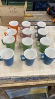 Lot de 12 tasses colorées - parfaites pour l'automne!