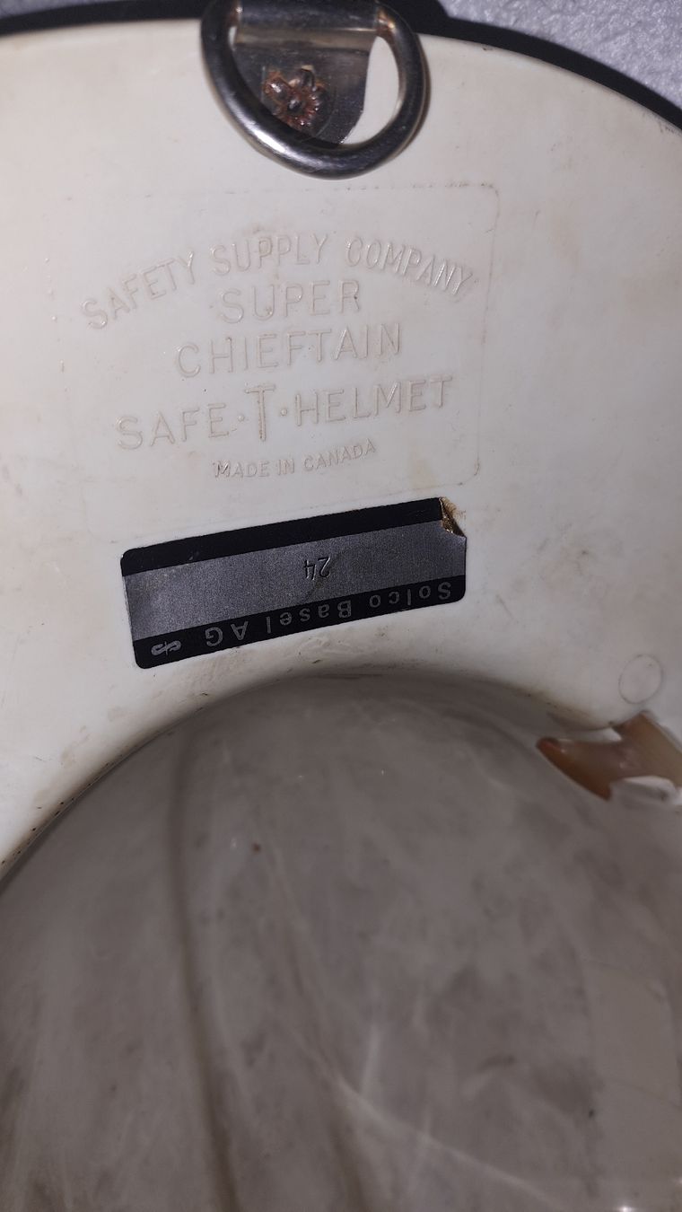 Pompieri: 5 Vintage Feuerwehrhelme  – Usato da Kölliken venduto da Upcycling-by-Mc-TAM 7