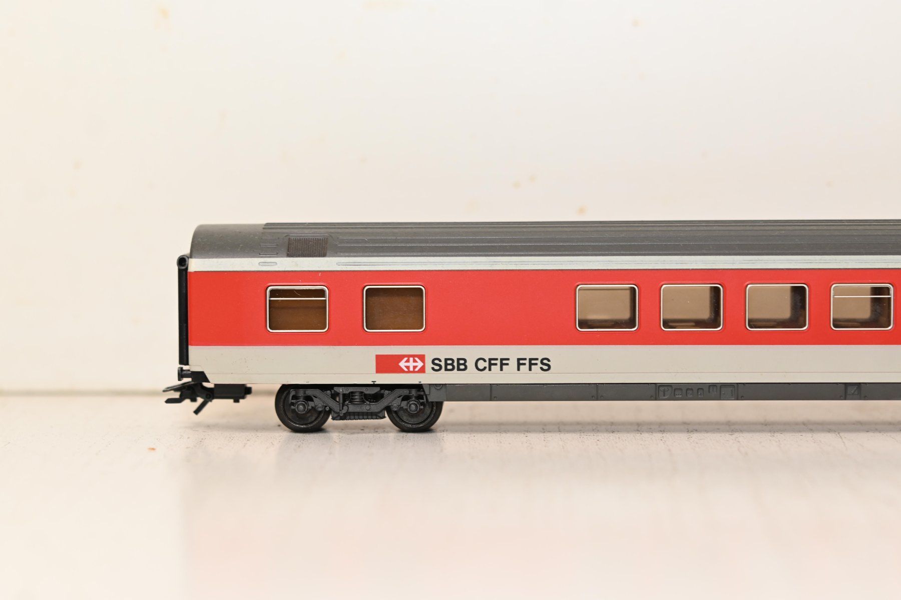 Märklin Modellini di ferrovie: Restaurant Wagen Märklin HO/AC – Usato da Laupen ZH venduto da Zmoewe 1