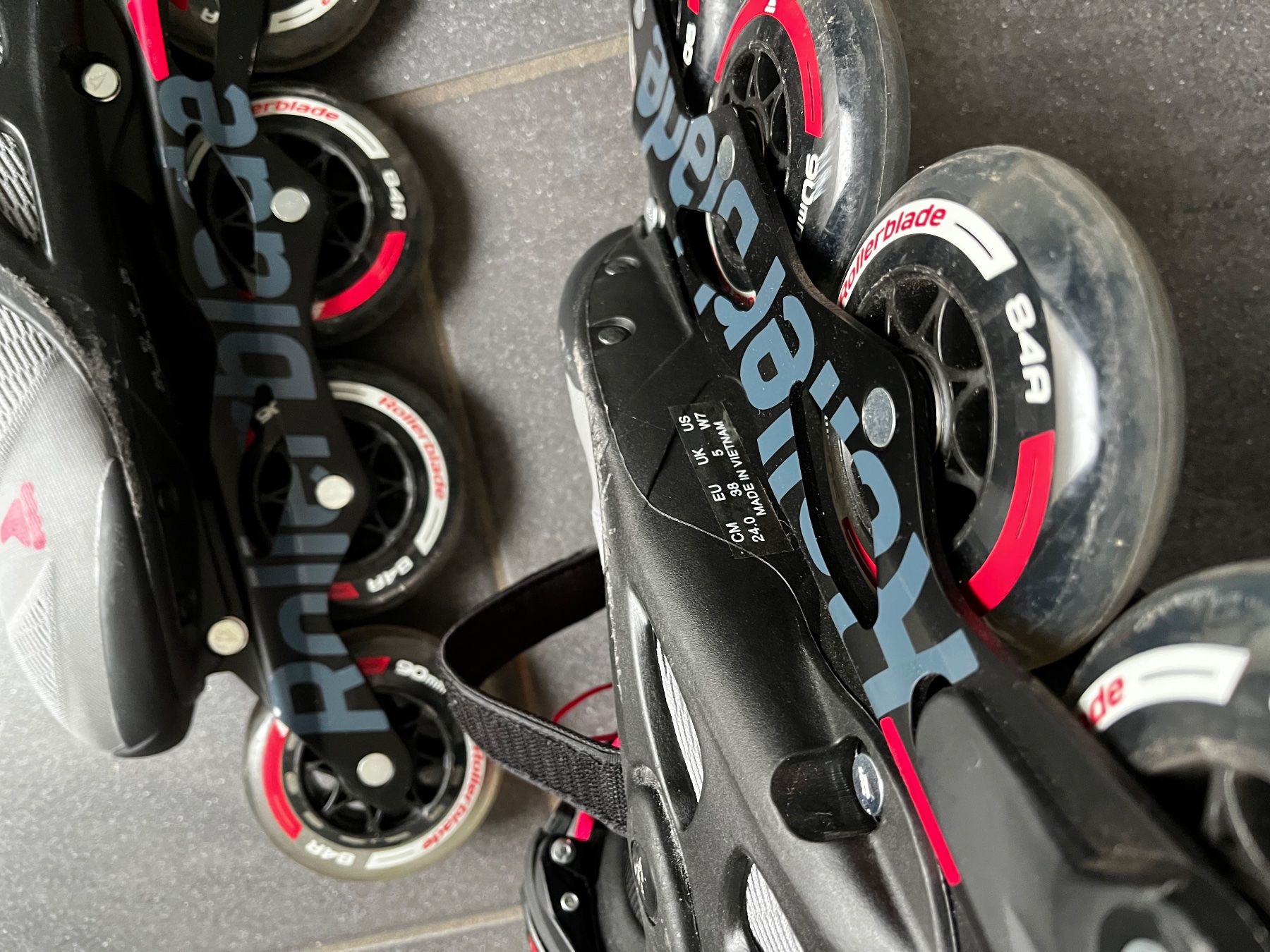 Pattini in linea & Pattini a rotelle: Rollerblades – Usato da Olten venduto da WerRa 3