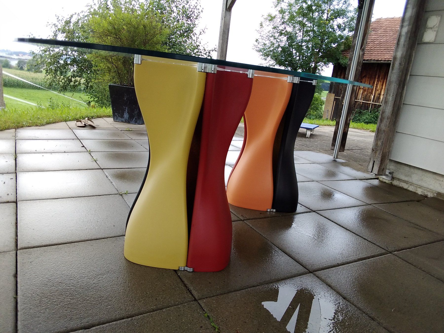 Tische: TONON Designer Glastisch oval, farbig 204x106cm Mac`s Table – Gebraucht aus Gossau SG von Black-Queen 3