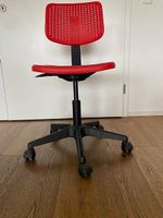 Kinder-Drehstuhl - rot / schwarz - höhenverstellbar