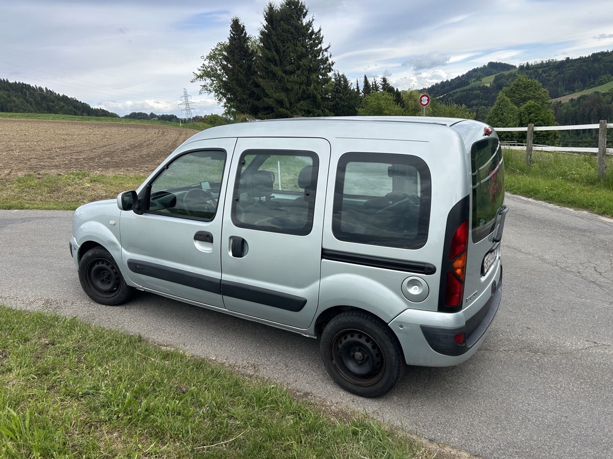Renault Automobili: Renault Kangoo – Usato da Niederscherli venduto da dampfueli 3