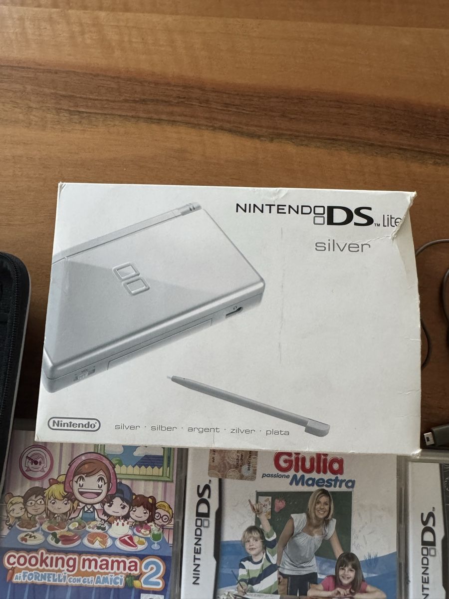 Nintendo Console: Nintendo DS lite, silber + Spiele – Usato da Emmenbrücke venduto da Florentina27 7