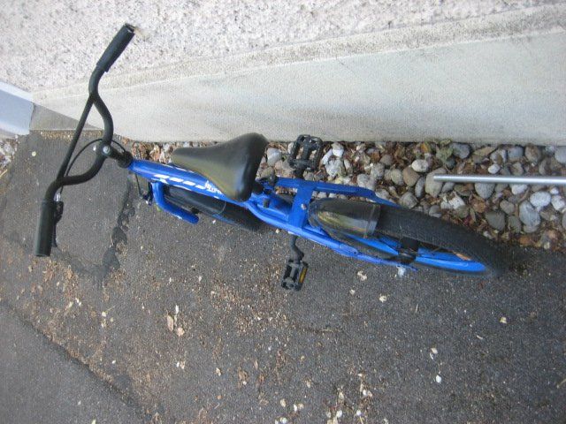 Velos: Dech Kinder Velo 16 Zoll blau – Gebraucht aus Winterthur von pf02 3