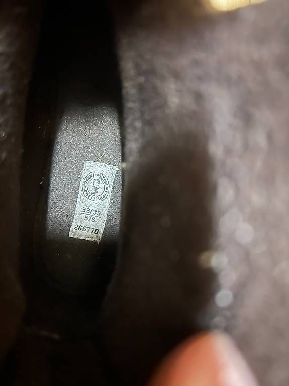 Scarpe per ragazzi: Bergschuhe Gr.38/39 – Usato da Seewen SO venduto da Muggi3 2
