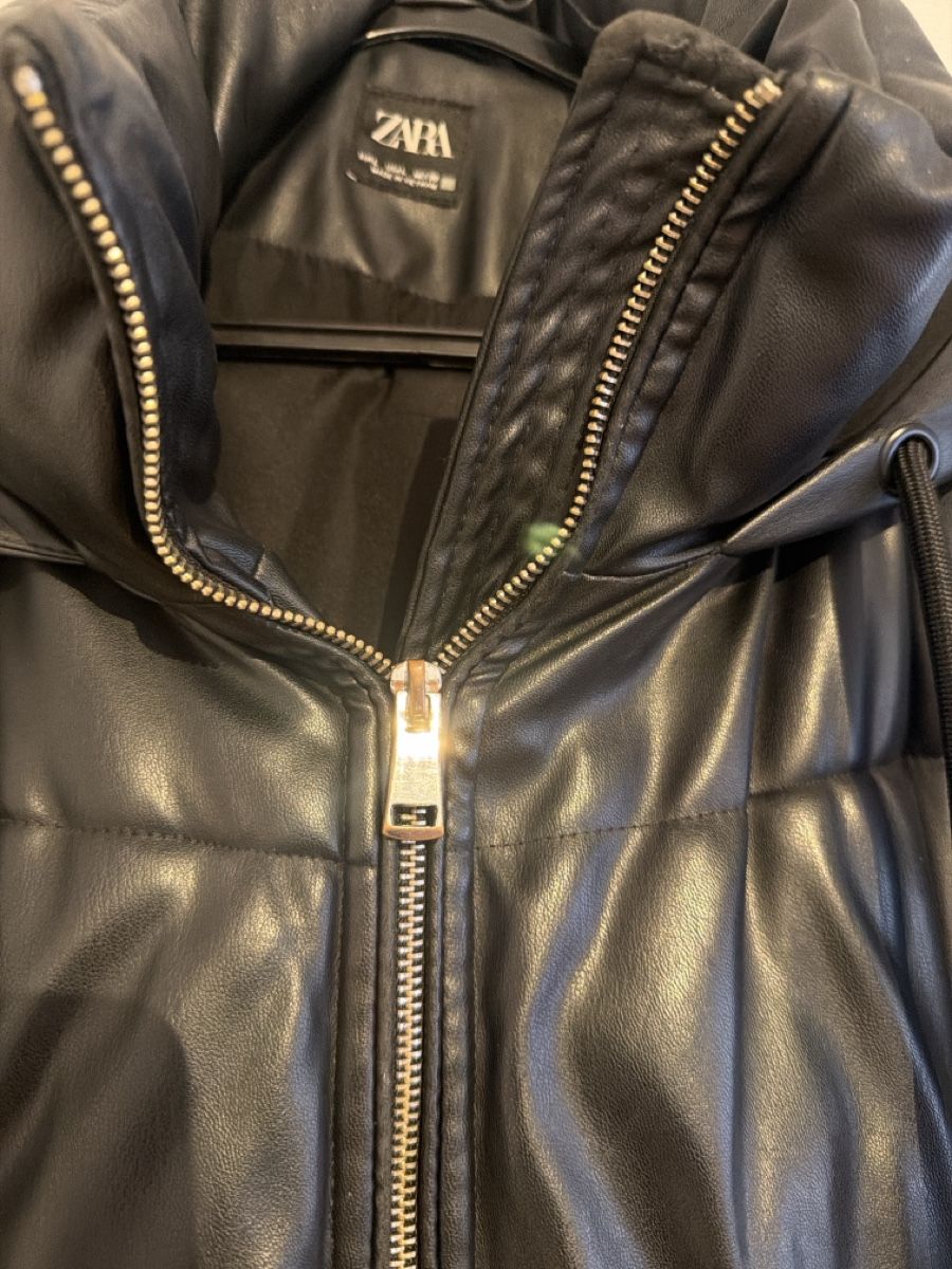 Zara Cappotti: Daunenjacke – Usato da Döttingen venduto da chi_8d8b 2