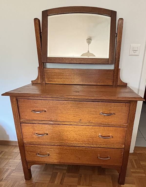 Kommoden: Commode début 20ème siècle avec miroir pivotant – Gebraucht aus Vevey von cat_tw2s