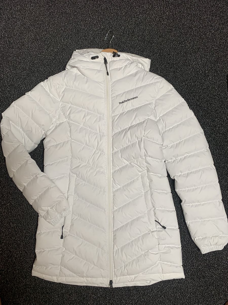 Peak Performance Cappotti: Frost Down Mantel – Nuovo (secondo la descrizione) da Lauenen b. Gstaad venduto da Andras_68
