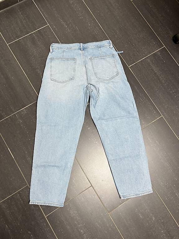 Jeans: Jeans Uniqlo hellblau Grösse M – Usato da Gattikon venduto da DarkKnight 1