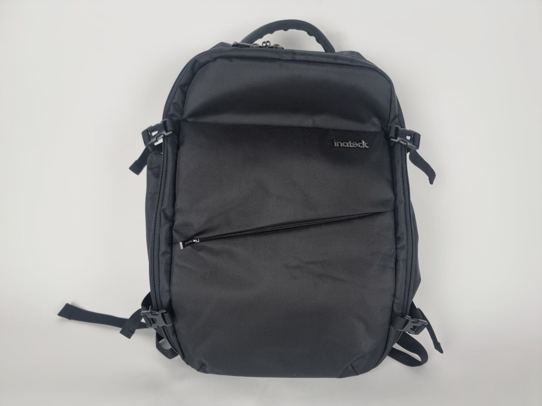 Zaini: Laptop Rucksack der Marke inateck – Usato da Urtenen-Schönbühl venduto da Restwert_Schoenbuehl