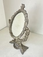 Antiker Tischspiegel mit Engelmotiven – Bronze