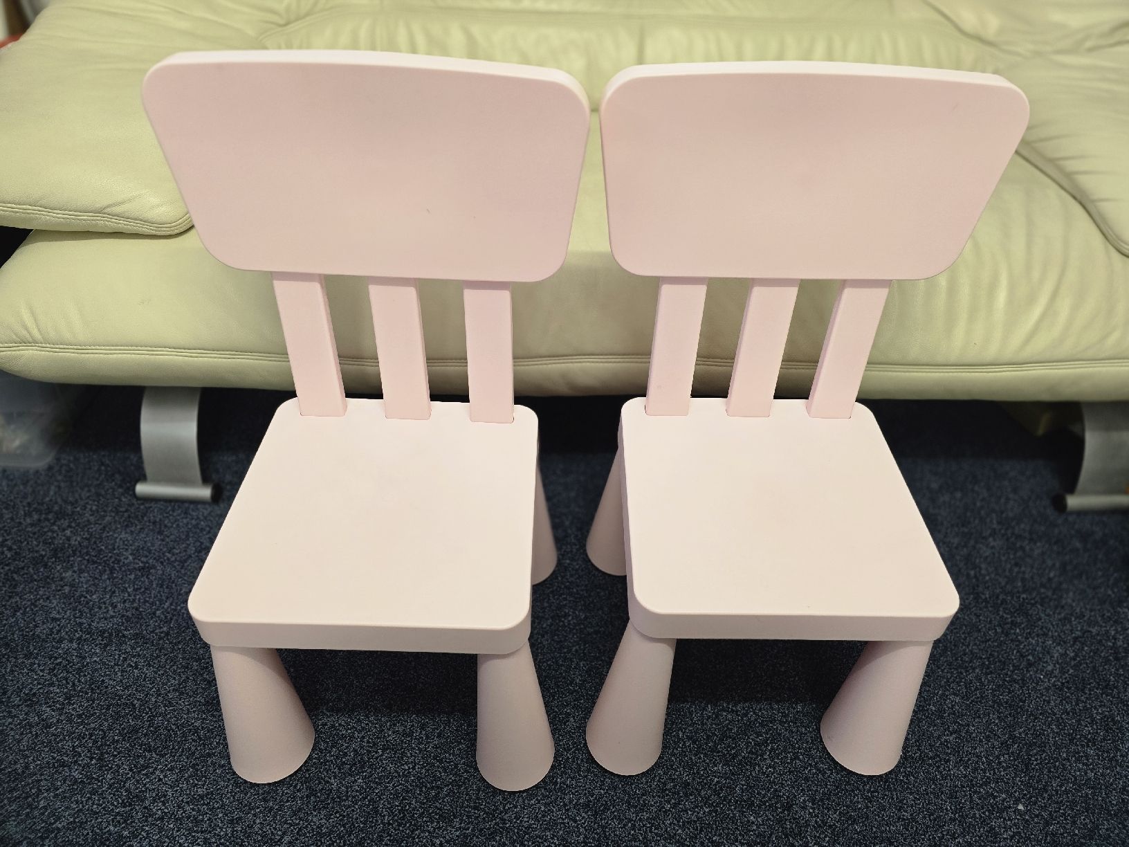 Ikea Tischset: Ikea Mammut Kindertisch mit zwei Kinderstühle – Gebraucht aus St. Gallen von CAPYCORP 3